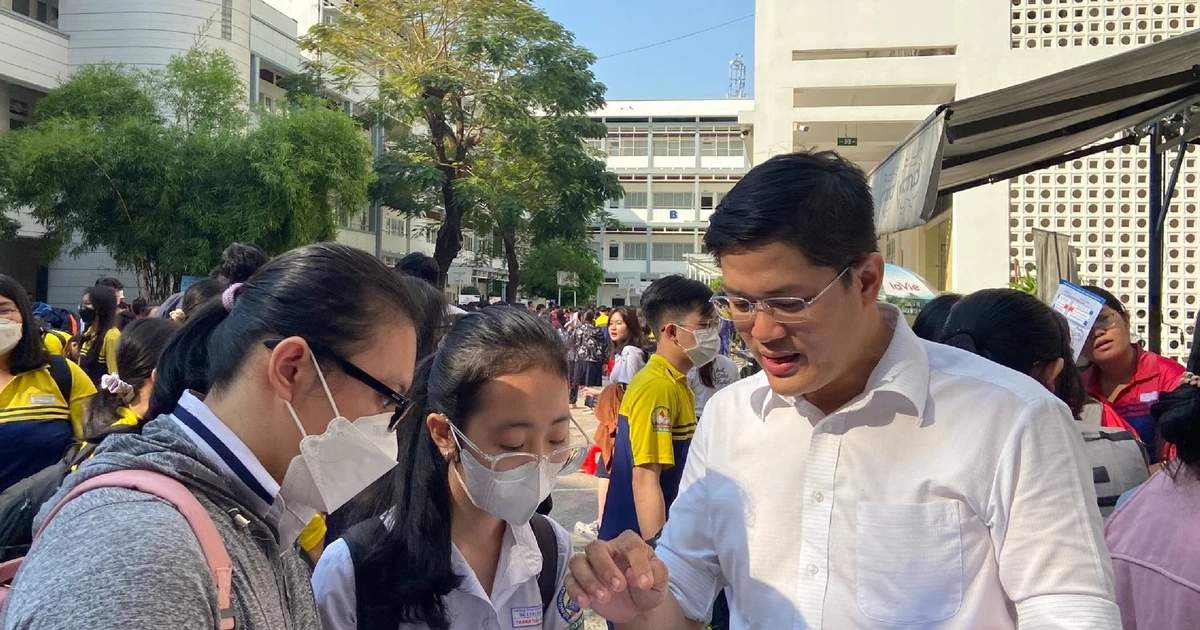 Hơn 85 nghìn học trò Sài Gòn đăng ký chinh chiến kỳ thi tốt nghiệp THPT 2023 rồi nè!