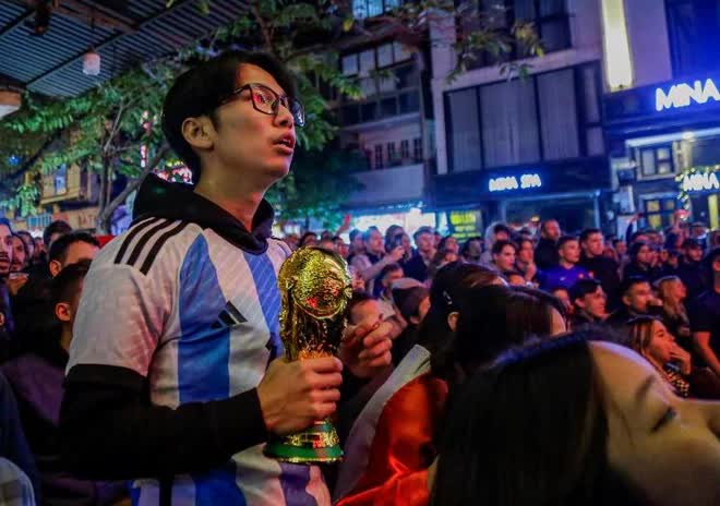 011940683afc12b210d4.jpg