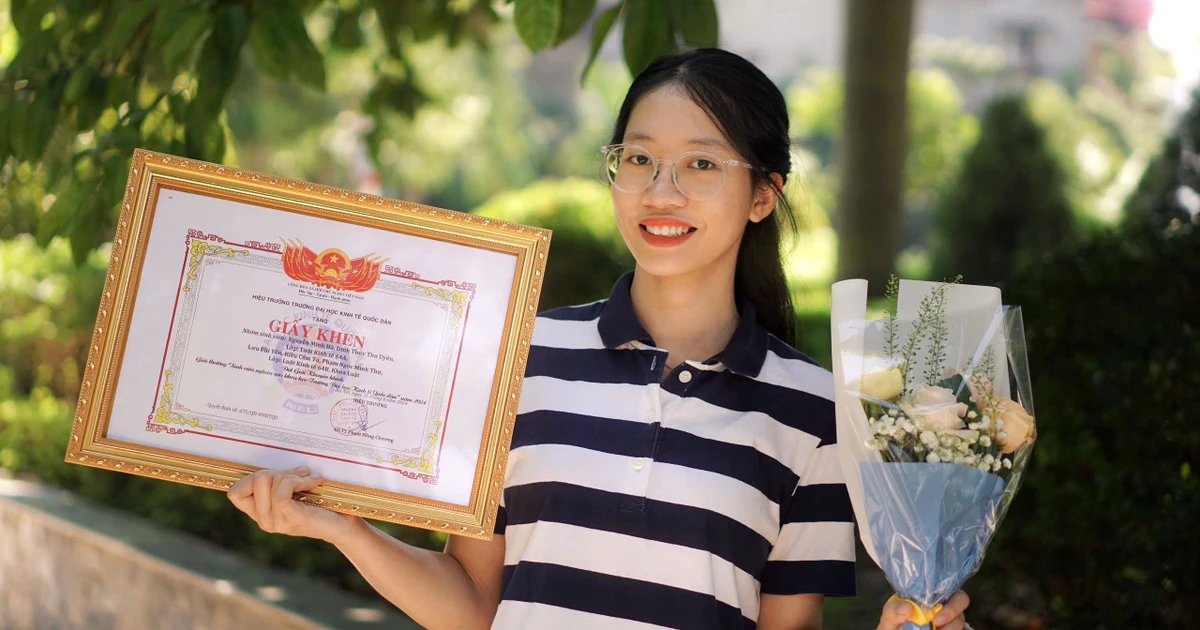 Nữ sinh ưu tú Đại học Kinh tế Quốc dân với trái tim vì cộng đồng