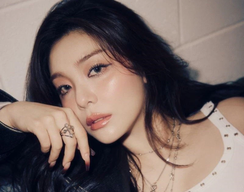 Diva xứ Hàn thú nhận mình như người ngoài cuộc và là thiểu số sau khi sang Hàn Quốc