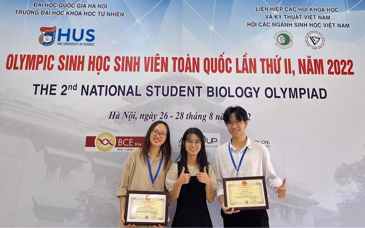 03b8cebe381ae6c1f0ef.jpg