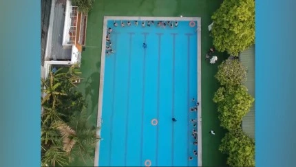 Trường độc nhất vô nhị: Không biết bơi thì... ở lại lớp cũ luôn nha! ‍♂️