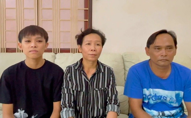 03cb0788c2ef7cd5a128.jpg