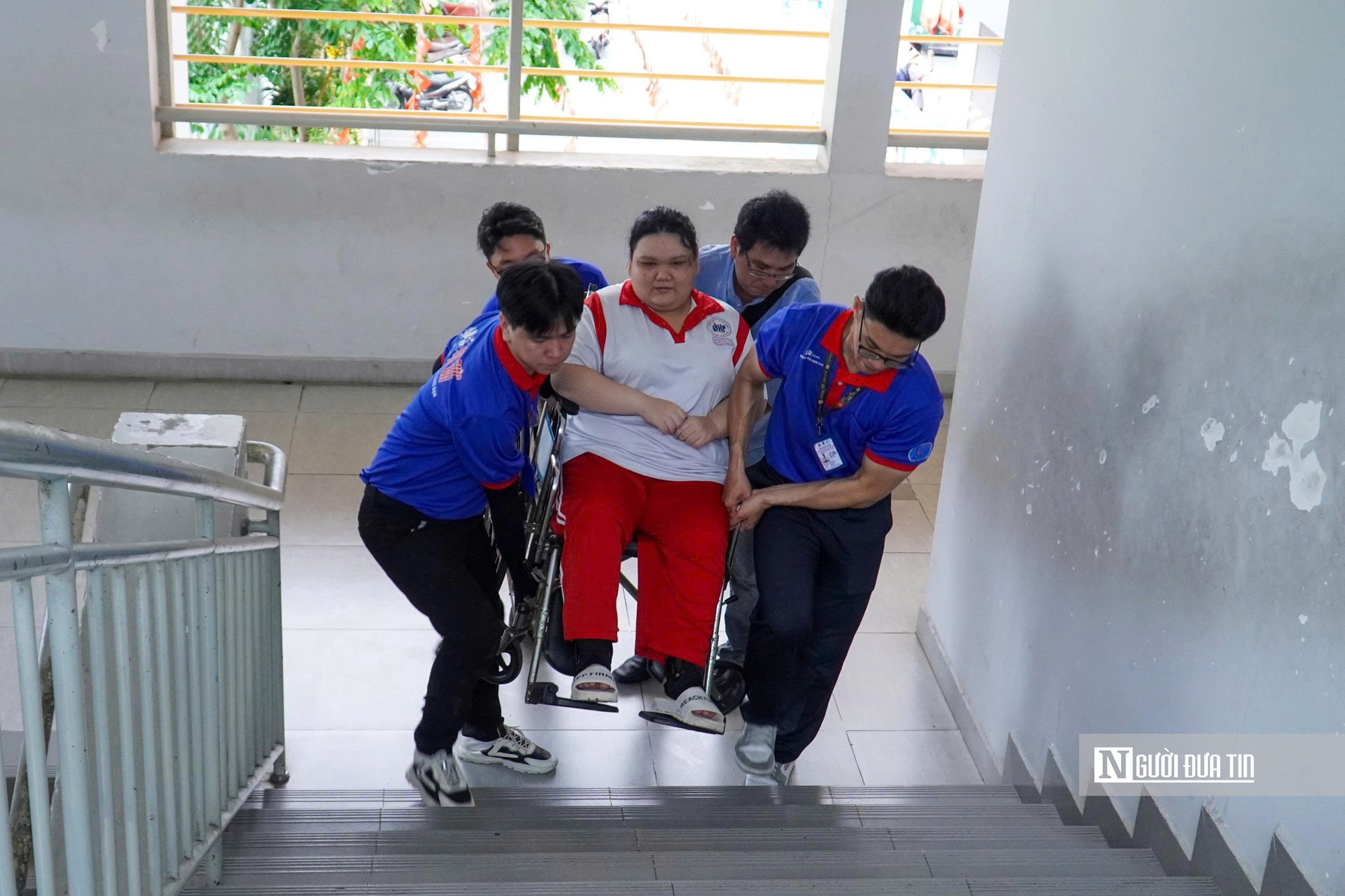 044e78e7096acf6a59a2.jpg