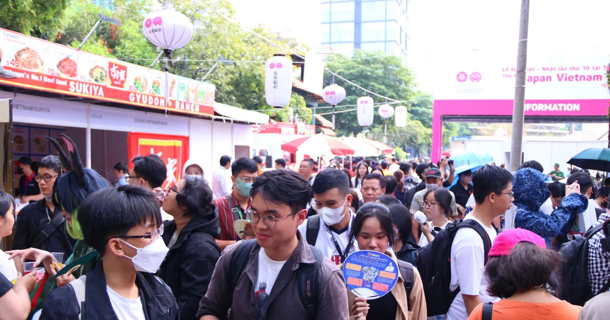 Lễ hội Việt - Nhật 2025: Bạn trẻ Sài Gòn "cháy" hết mình với văn hóa xứ Phù Tang