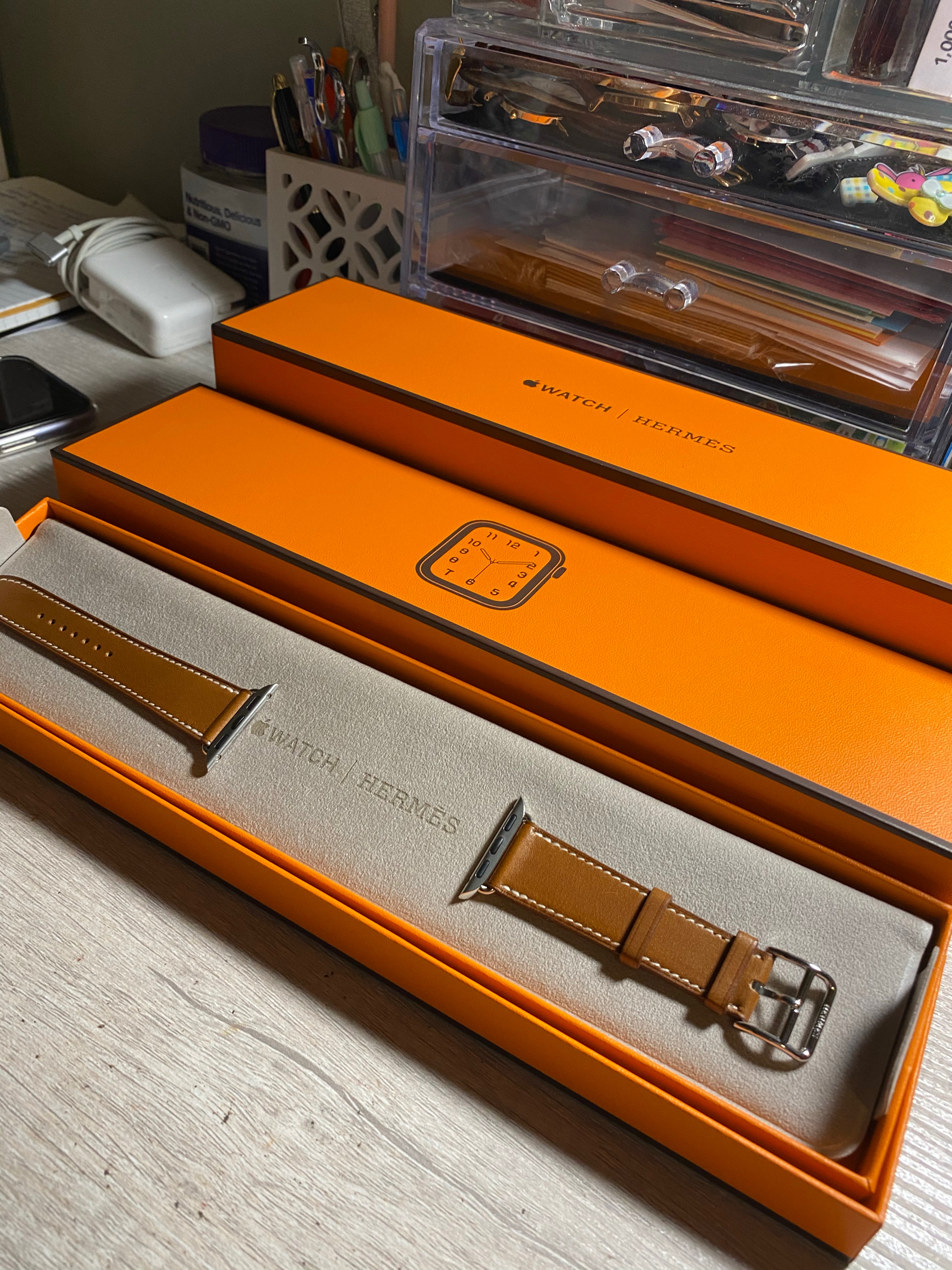 Apple Watch x Hermès – Combo 'xịn sò' đánh gắt làng công nghệ thời trang! ✨