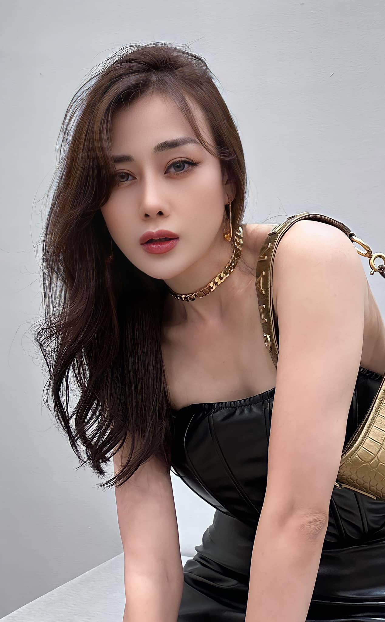 05f5cc5674c42bb5b440.jpg
