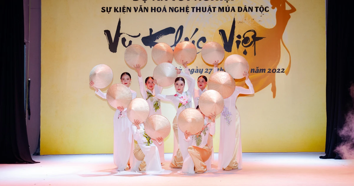 Chill hết nấc với những điệu múa truyền thống cực đỉnh cùng 'Vũ Khúc Việt'
