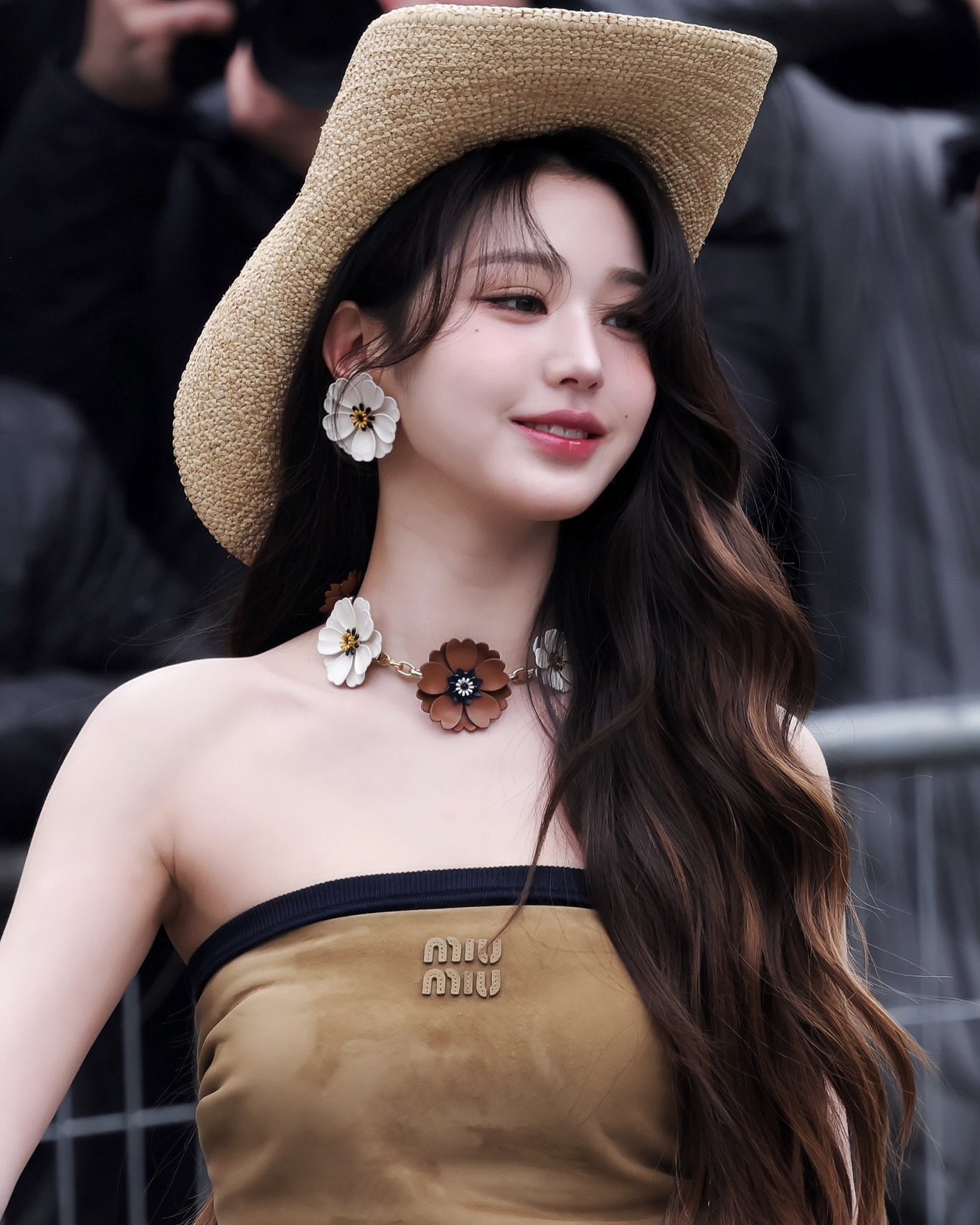 06b4acc41b1d4a324a19.jpg