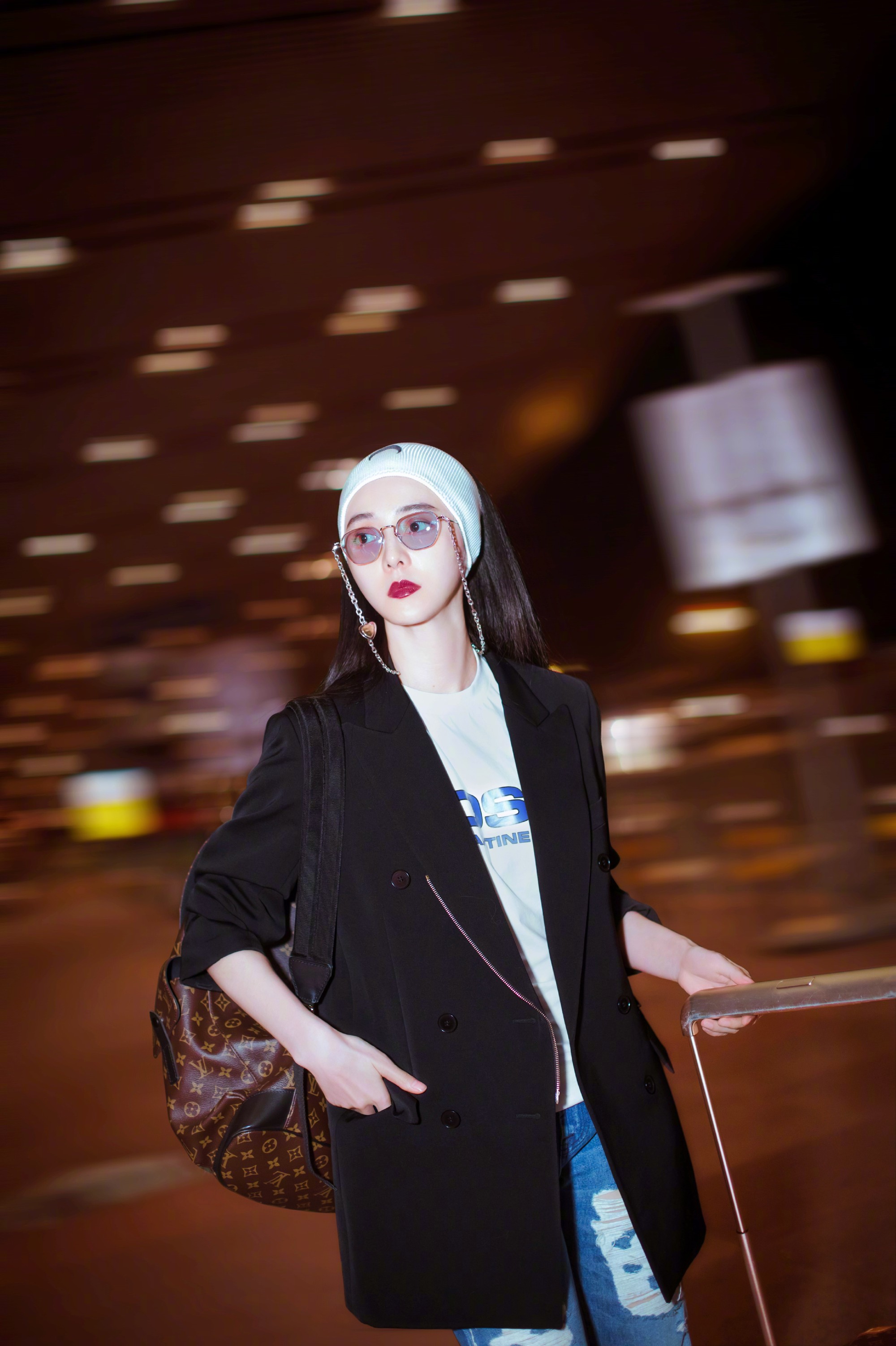 06c6ead1bf7481eea19d.jpg