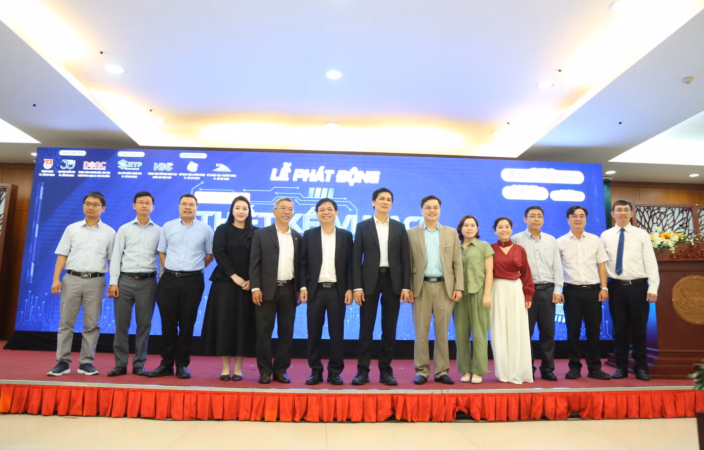 06eeb6856e587c708120.jpg