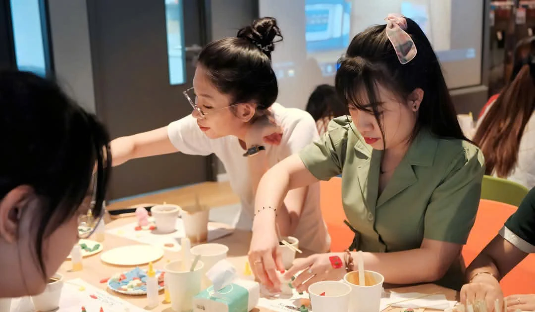 Cảm nhận 'hơi thở Giáng sinh' qua từng workshop siêu chill