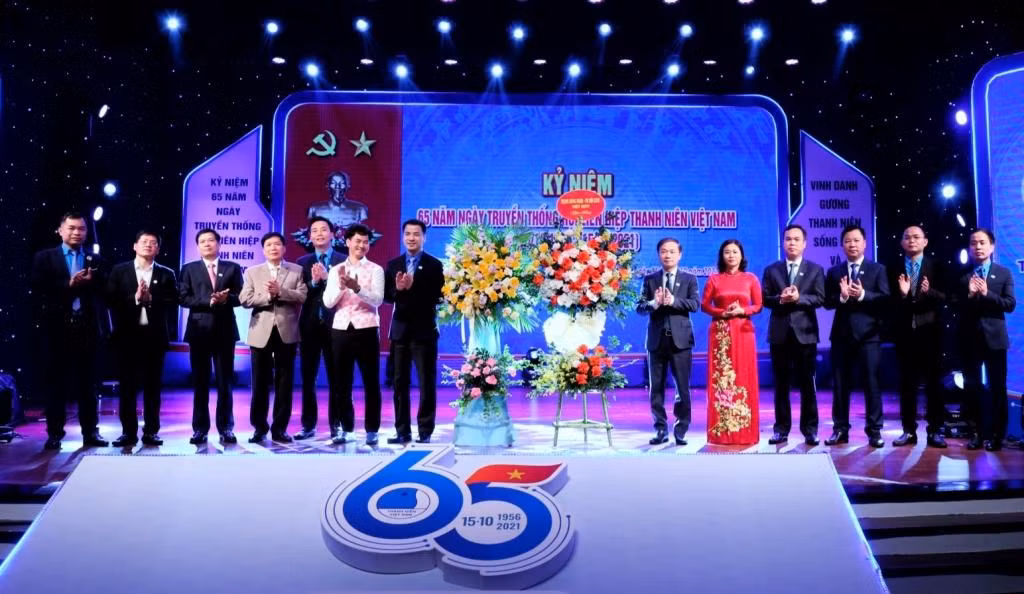 095c9cd7982afa50cd00.jpg
