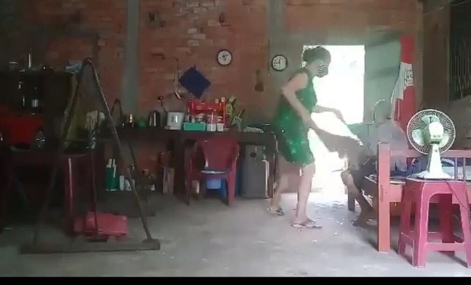 0ab657873a0e93f8379c.jpg