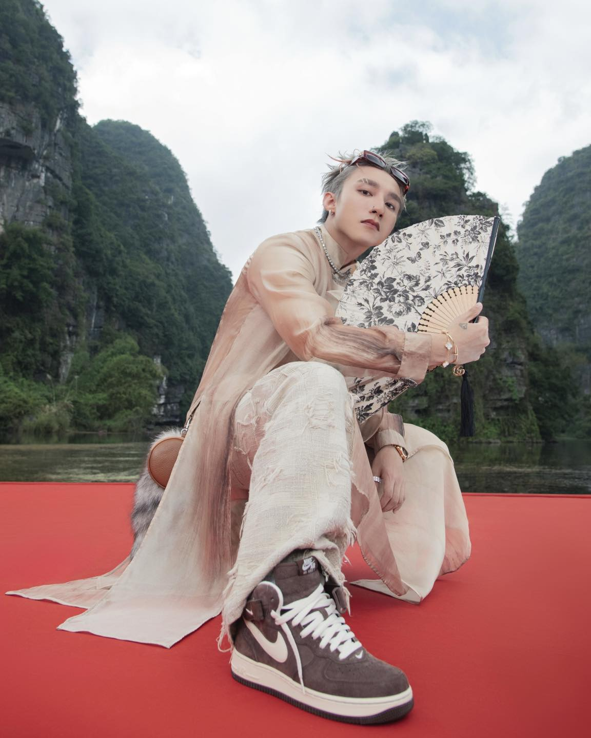 ViruSs "nổi đóa" khi Sơn Tùng M-TP bị đem ra so sánh với nghệ sĩ khác: "Tôi thấy nhục nhã xấu hổ"