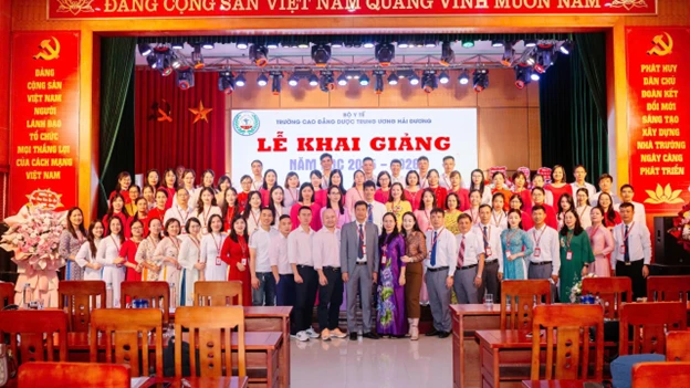 Trường Cao đẳng Dược Trung ương Hải Dương khai giảng năm học 2025-2026 cực hoành tráng ✨