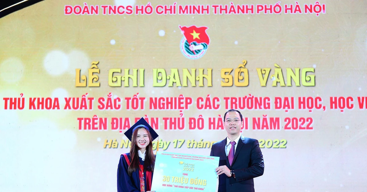 98 thủ khoa đỉnh cao được ghi tên vào sổ vàng tại Văn Miếu - Quốc Tử Giám
