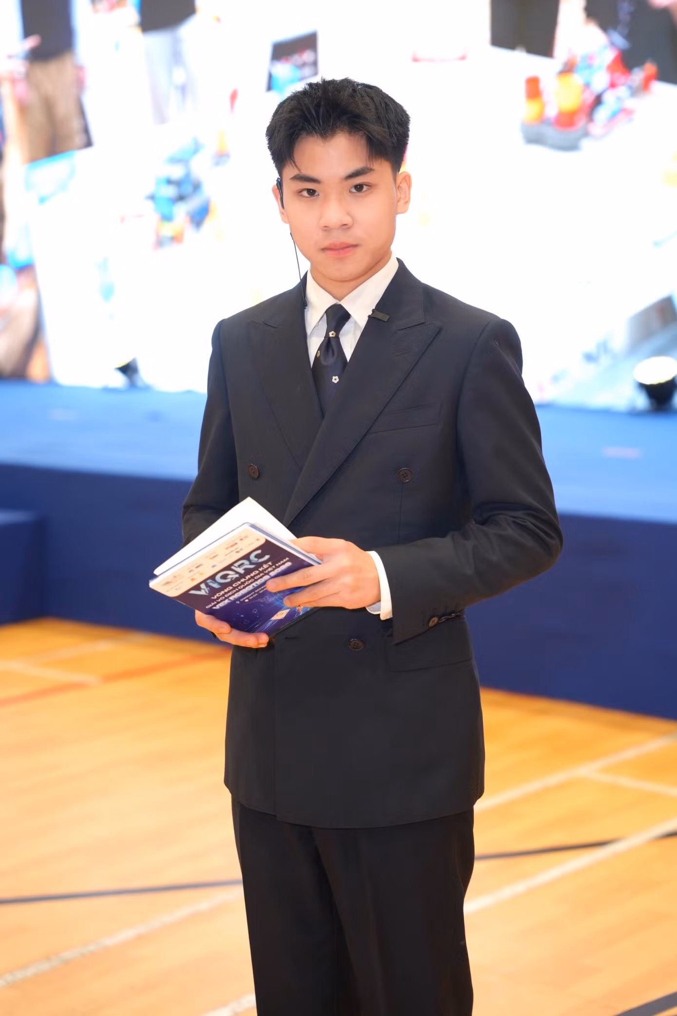 0b2dce98f0f2eb50138c.jpg