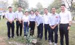 0b303dc586214efdd9b9.jpg