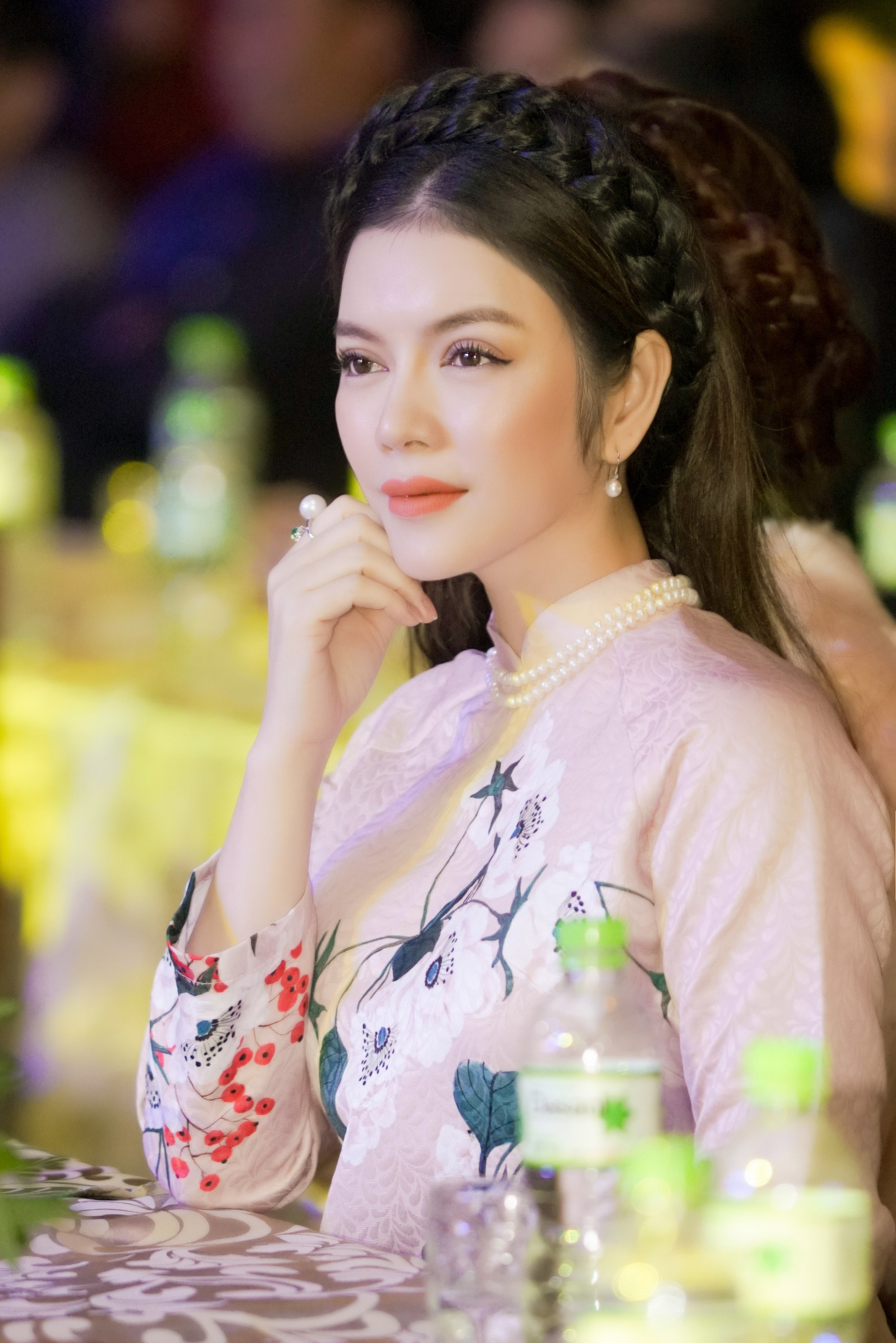 0bfdca1a35409d43bbc7.jpg