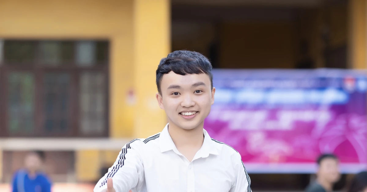 Thầy giáo trường Y mở trung tâm đào tạo MC sau khi từng bị loại vì giọng địa phương