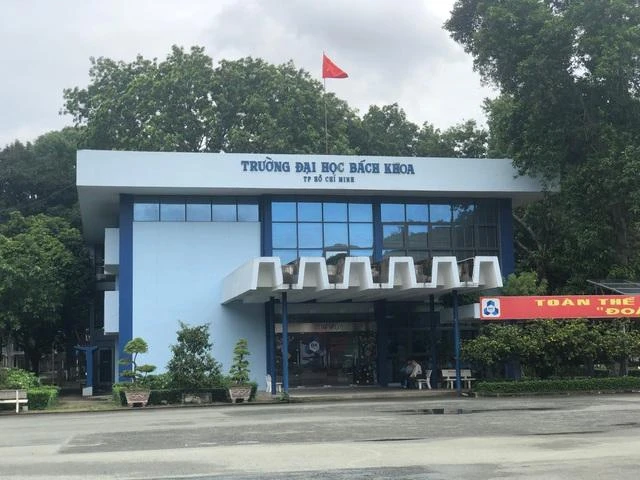 Giảng viên bực mình mắng sinh viên "óc trâu", nhà trường phải gửi thư nhắc nhở toàn bộ giảng viên
