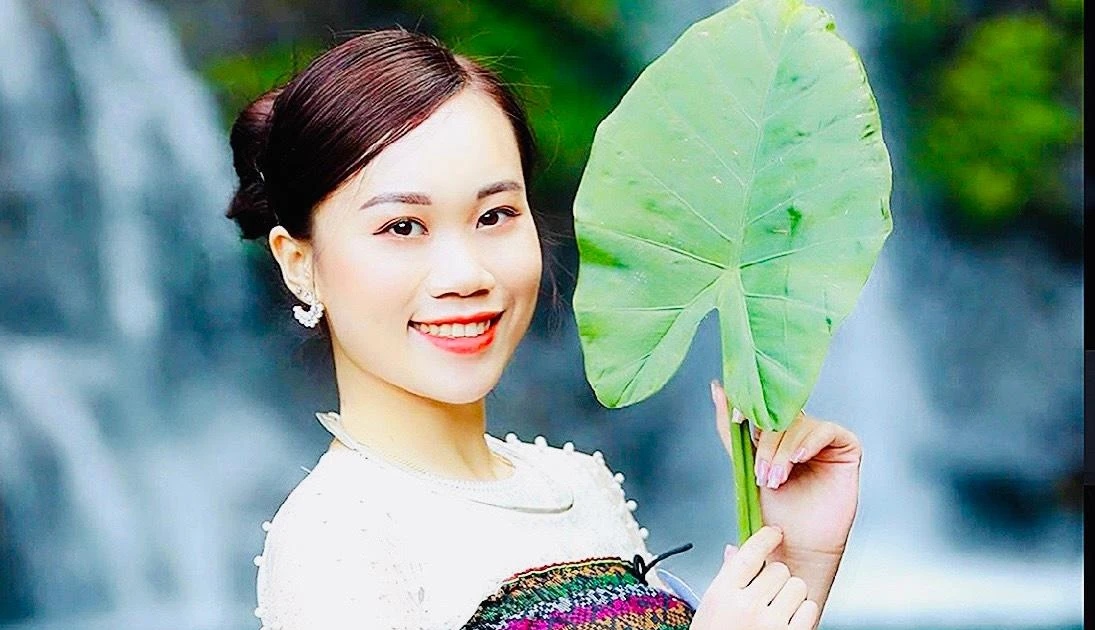 Nữ sinh người Thái xinh đẹp và duyên dáng khiến bao người mê mẩn