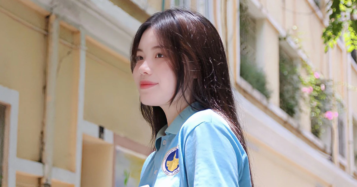 Nữ sinh trường Nhân văn và hành trình glow up để trở thành đảng viên trẻ
