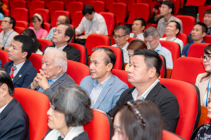 0ee0311fdcc12ab3090c.jpg