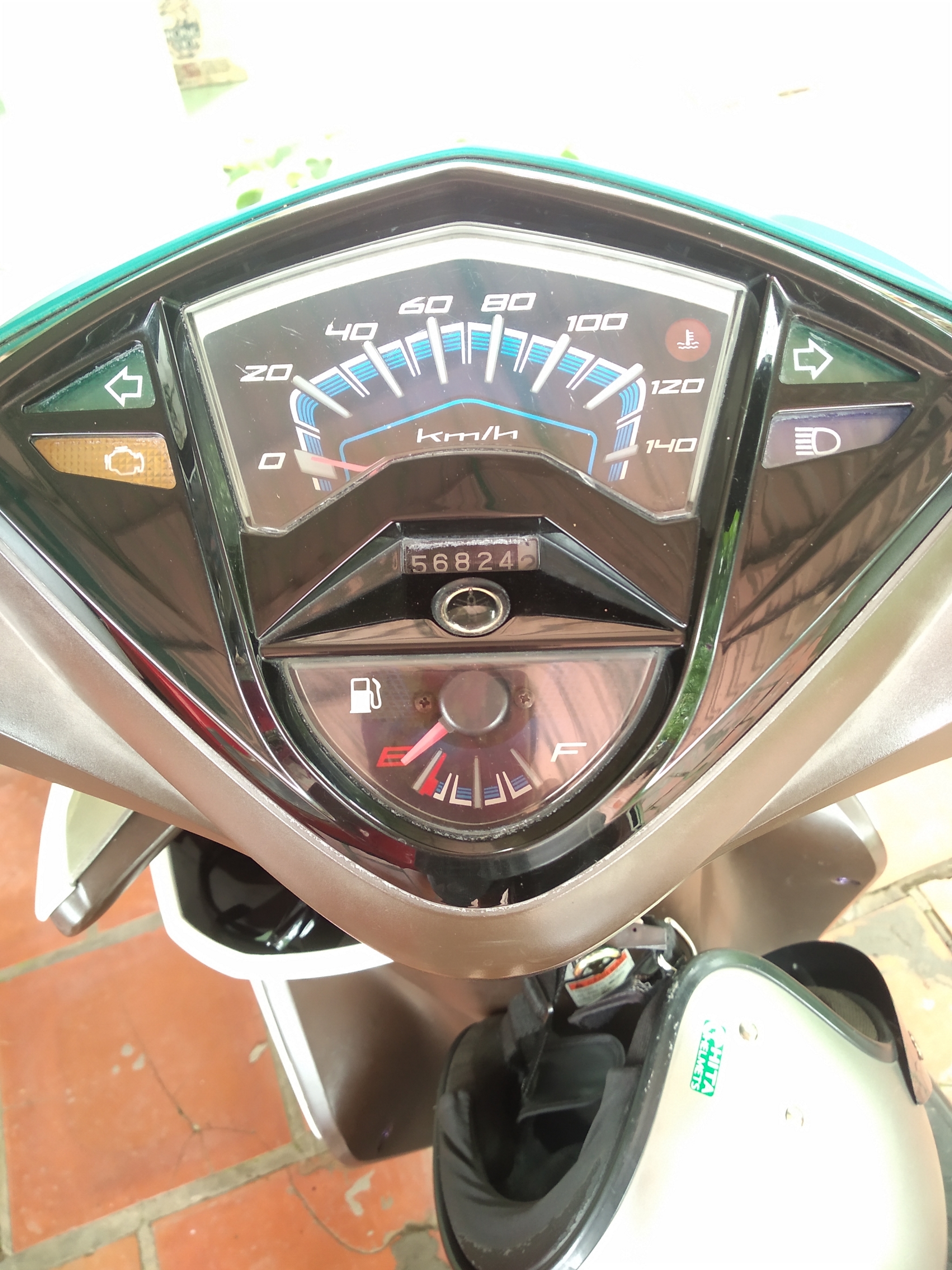 0ef6b6df1cea4021049f.jpg