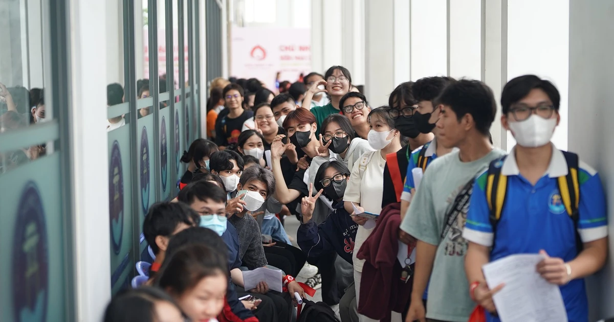 Sôi nổi Lễ phát động chương trình hiến máu 'Chủ nhật Đỏ' tại trường ĐH Văn Hiến – Gen Z hào hứng chìa tay vì cộng đồng