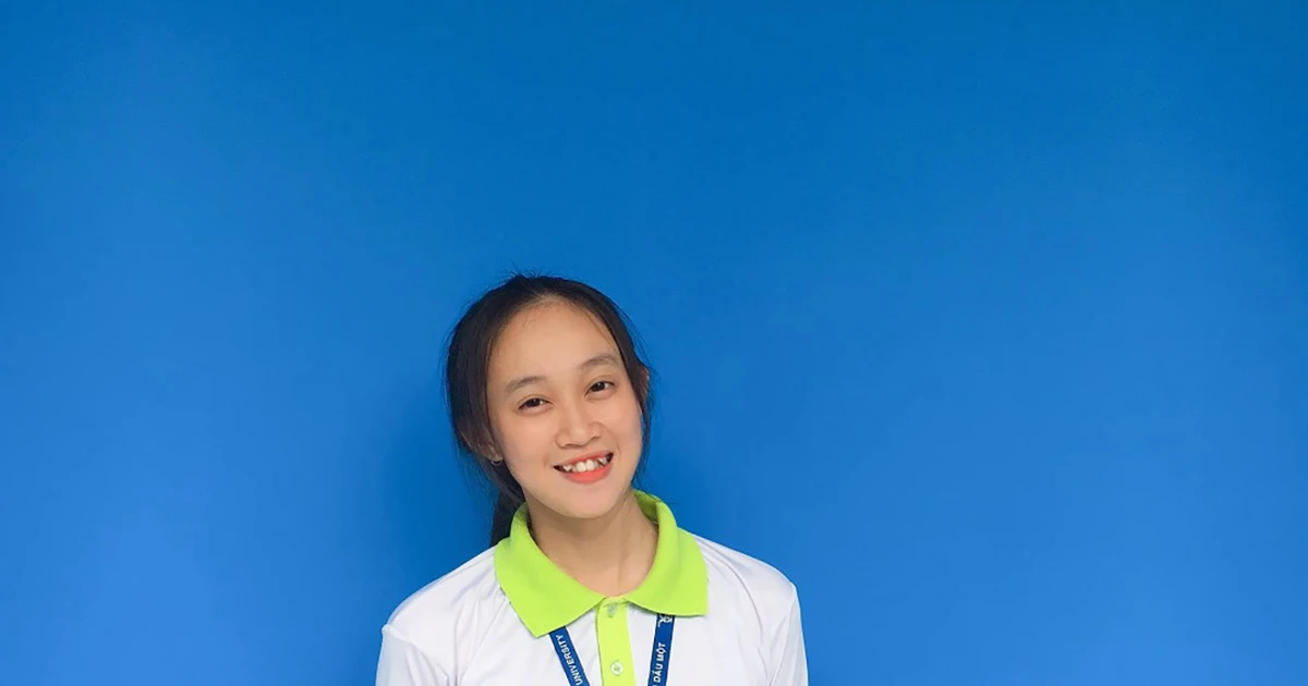 Nữ đảng viên 18 tuổi với thành tích học tập đỉnh của chóp – Ai nghe cũng phải respect!