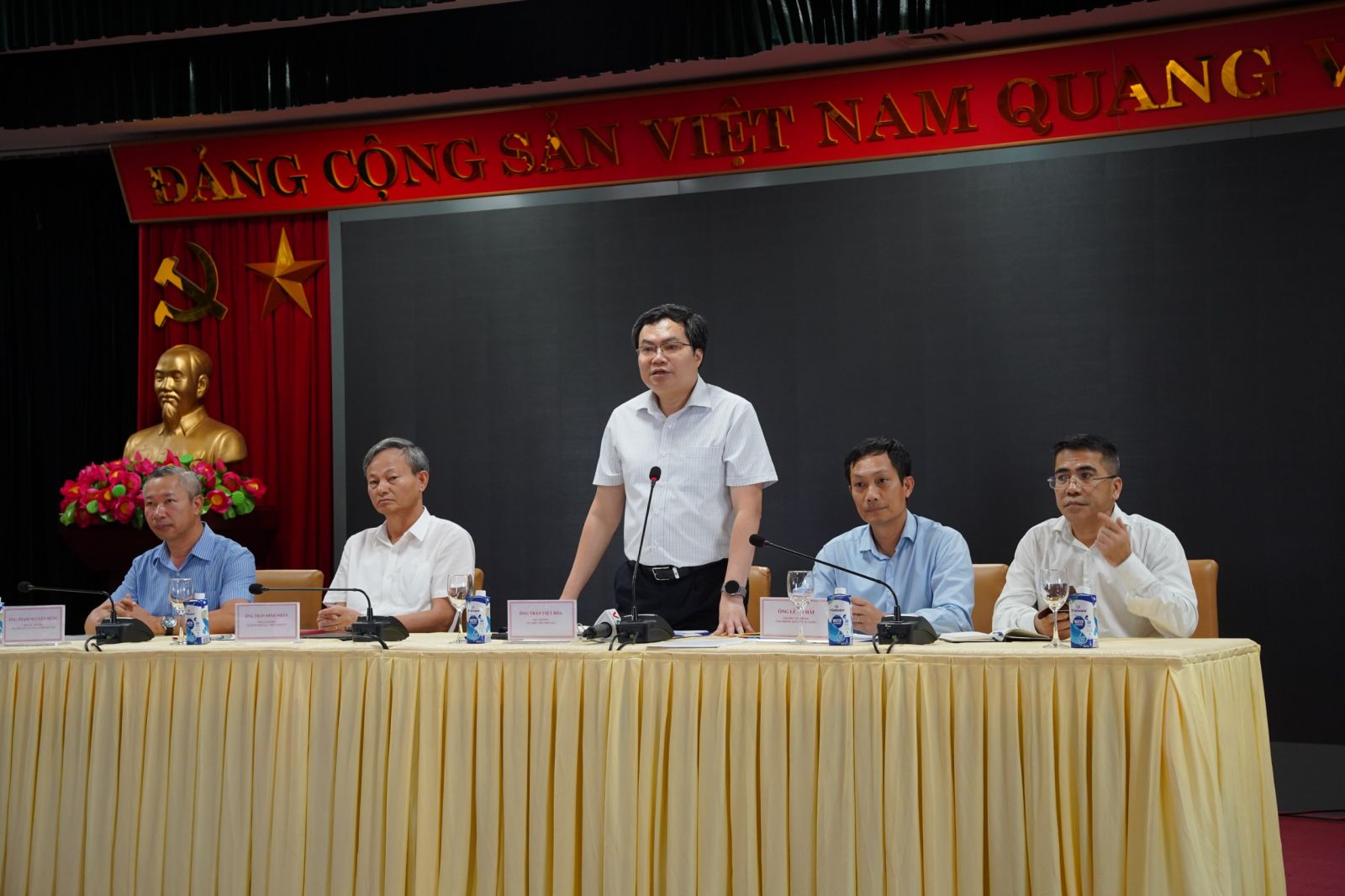100d6a30c1bcdf220d4b.jpg