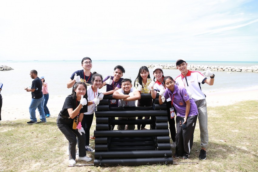 10d6a6f6403a13aef900.jpg