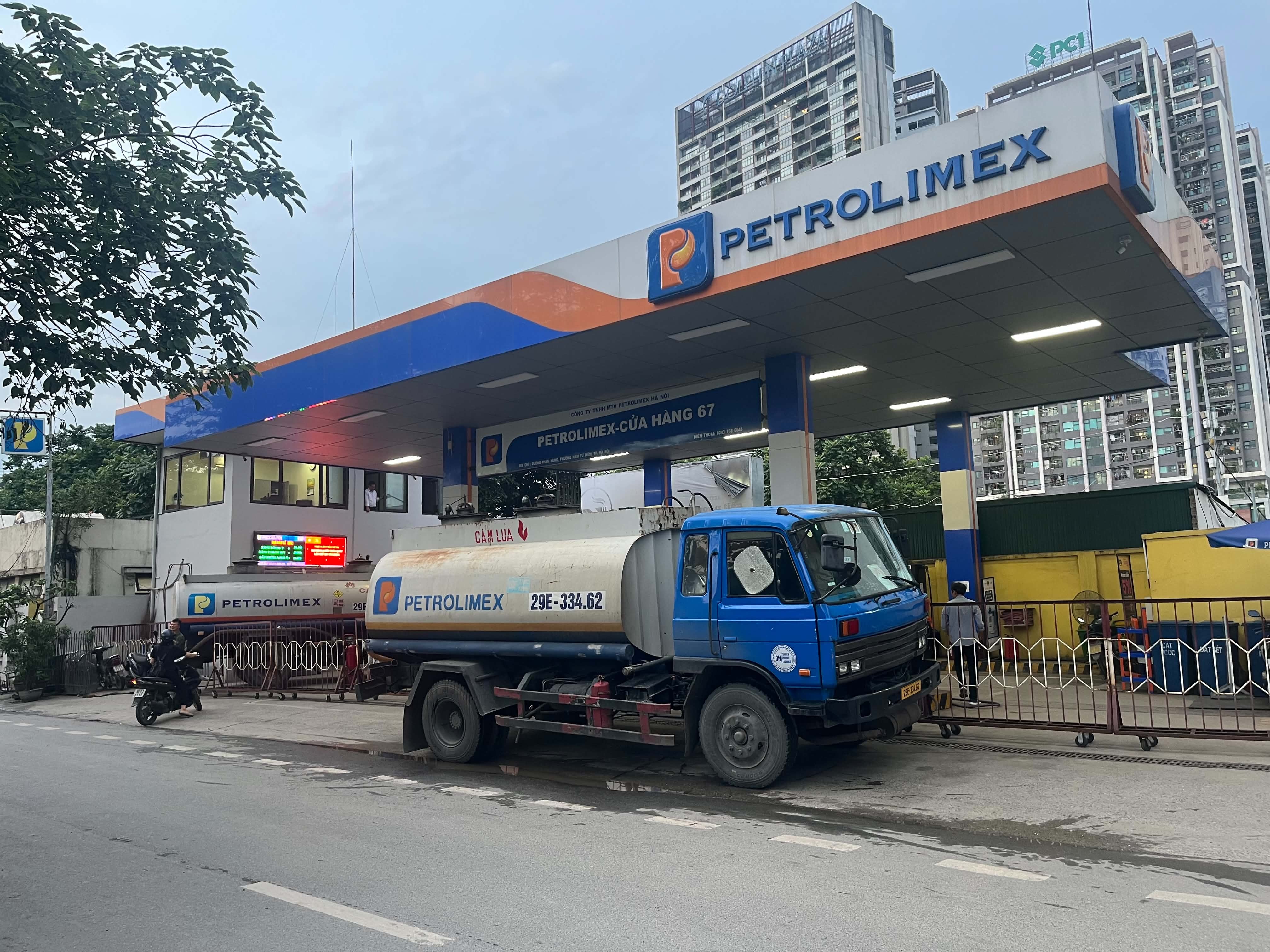 10e28bf9e5d90da8aa40.jpg