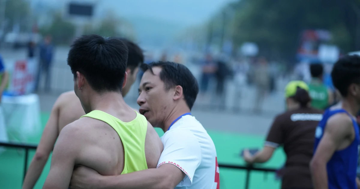 Bệnh viện Quân y 175 bảo vệ sức khỏe vận động viên tại Tiền Phong Marathon lần thứ 64