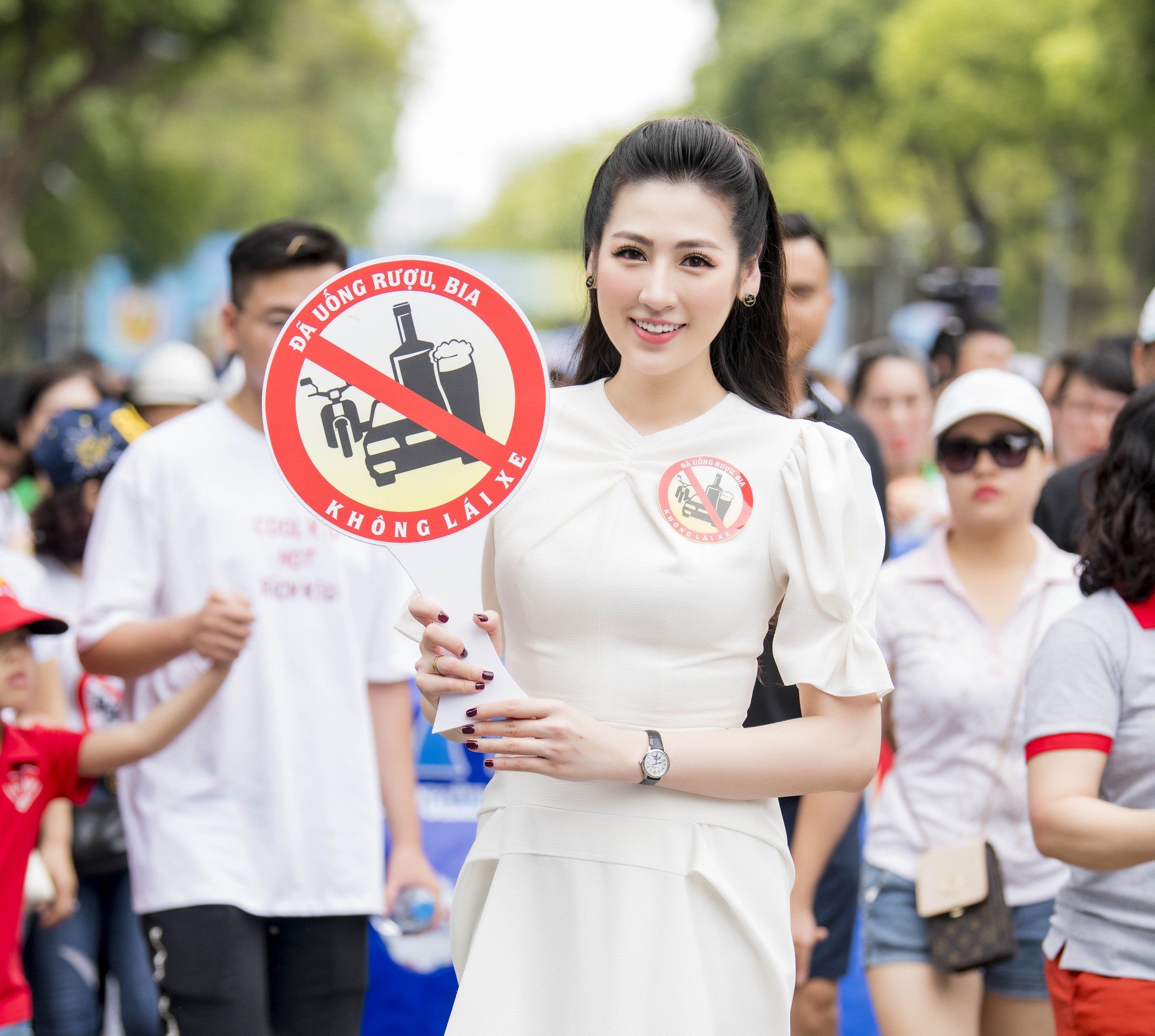 124d16363a5a8ccf6027.jpg