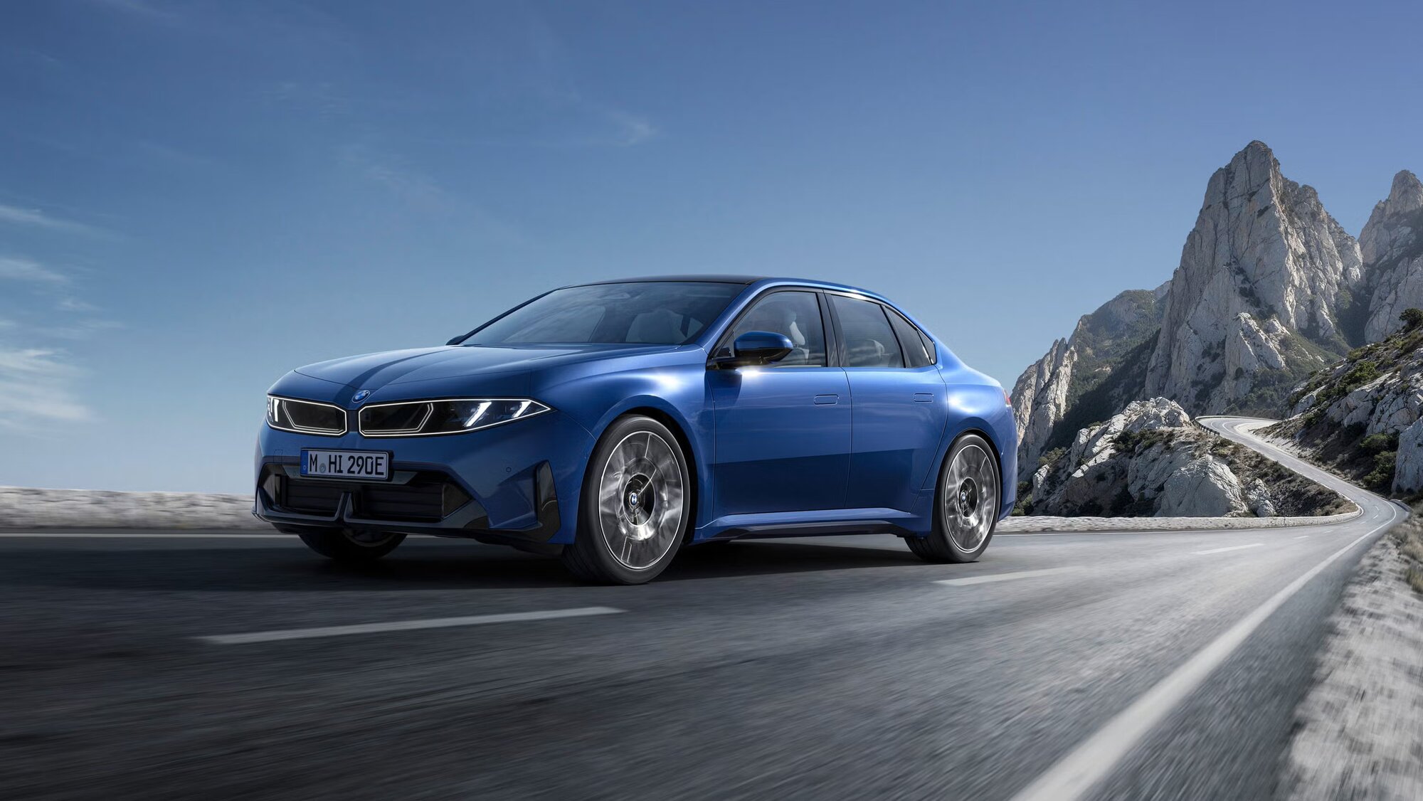 BMW vừa thả xích sedan điện i3 2026 mới cứng: sạc một lần chạy gần 1.000 km, "xịn" phát sợ! ⚡
