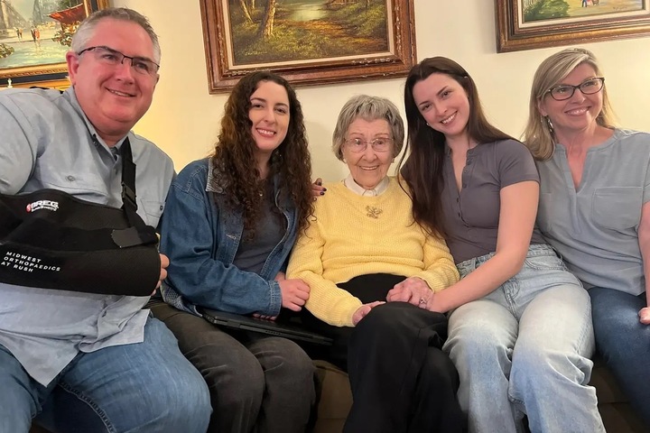 127c48775bbe58c37618.jpg