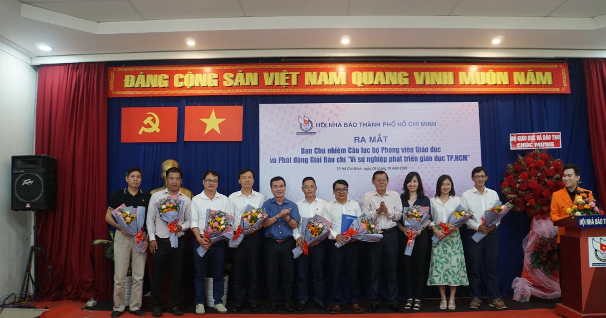 CLB Phóng viên Giáo dục Sài Gòn chính thức ra mắt với hơn 80 thành viên - Hứa hẹn nhiều tin tức xịn sò cho ngành giáo dục ✨