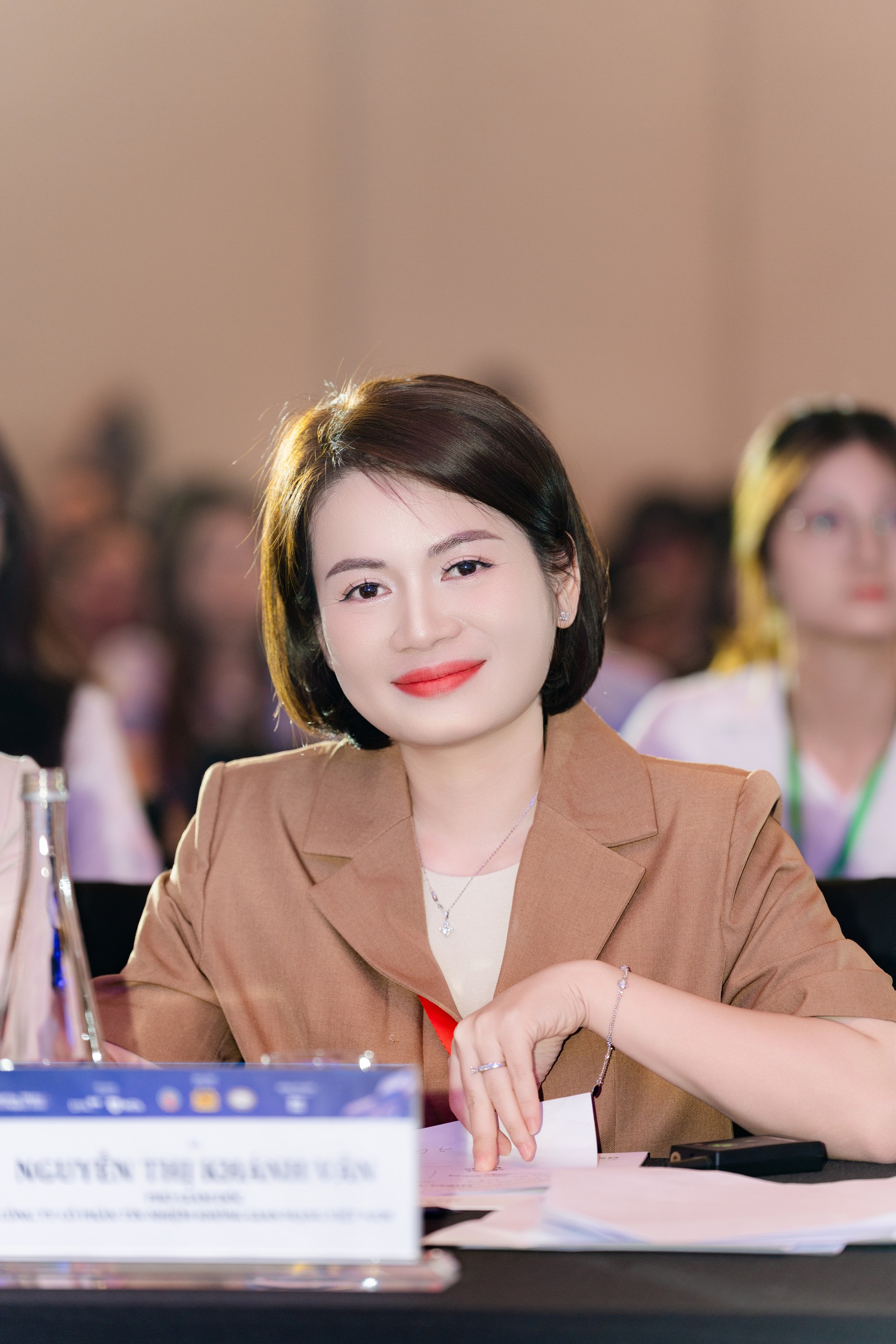 128bbfcf8c517a5580a5.jpg