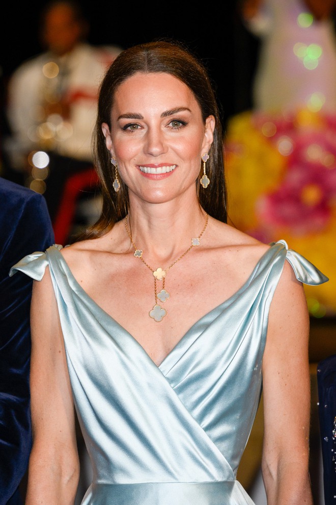 13061028138053afc312.jpg