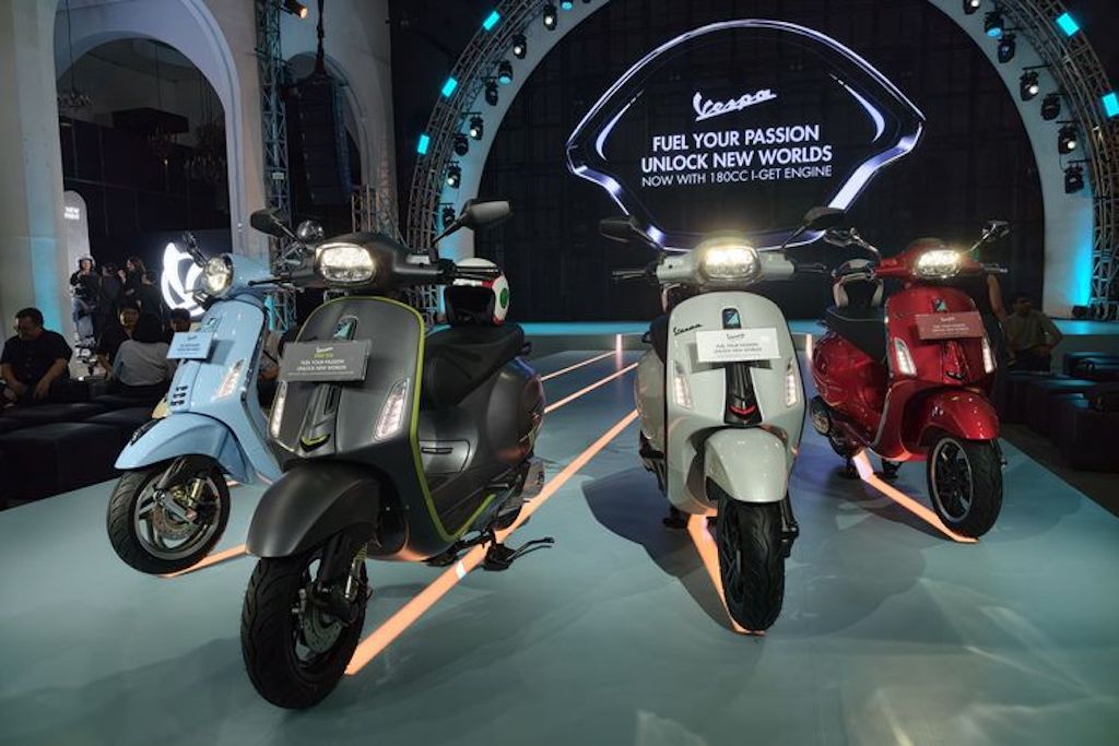 Vespa thả thính bộ đôi Sprint và Primavera thế hệ mới với động cơ iGet 180cc cực ngầu