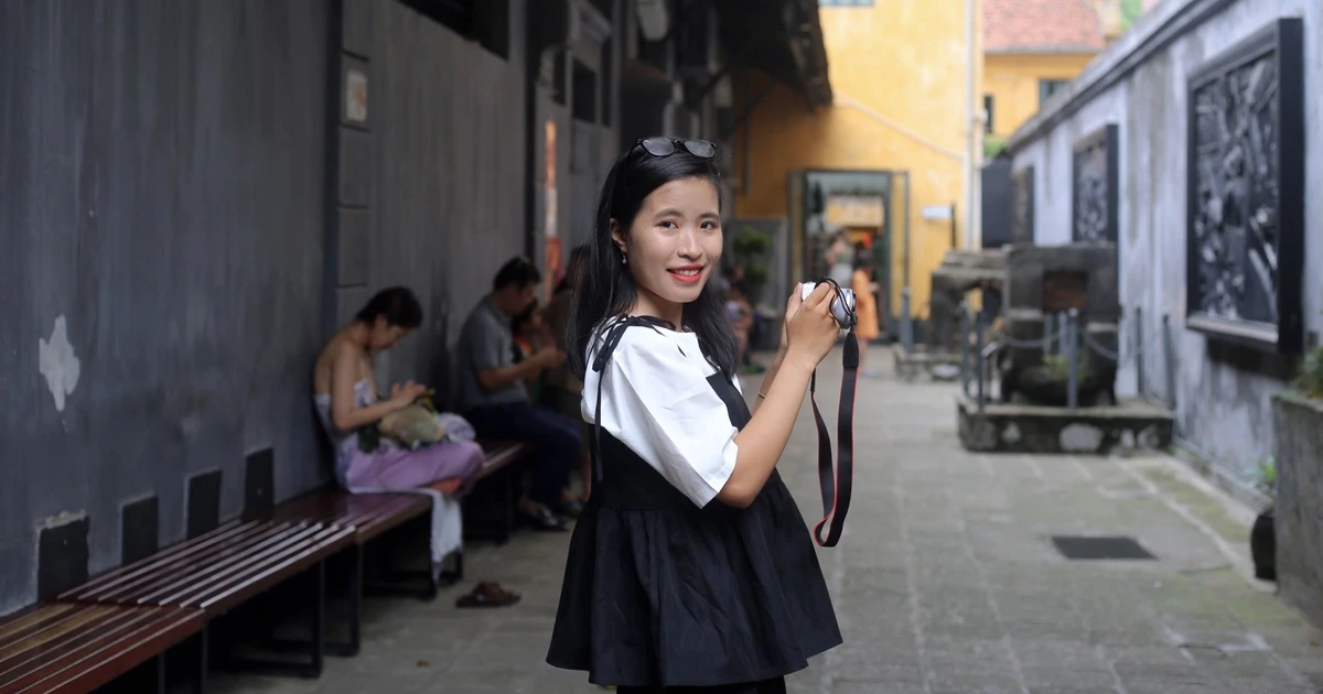 Nữ sinh Báo chí "chịu chơi" đặt cược bằng cả đam mê: "Báo chí thắp lên khát vọng để mình thực hiện ước mơ"
