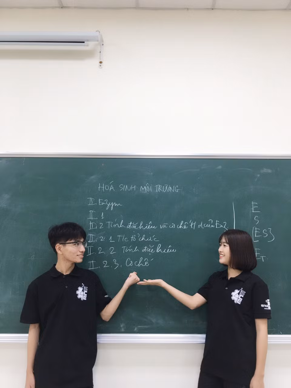 1381707e477c98d9cc55.jpg