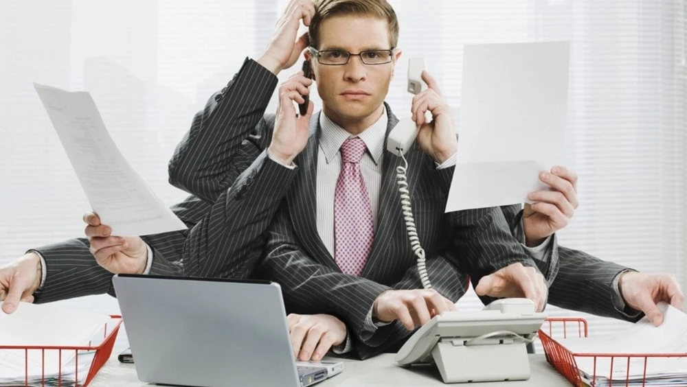 Đừng bao giờ để mình quá bận rộn mà quên mất gia đình