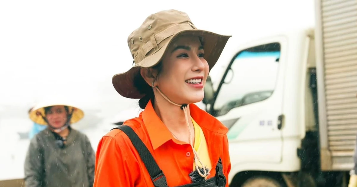 Diệp Lâm Anh 'sốc nặng' vì mùi mắm tôm khi lăn xả trong show thực tế, phản ứng trái ngược hẳn với Long Vũ