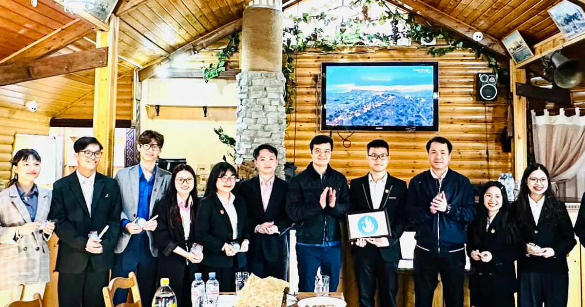 Buổi gặp mặt ấm cúng giữa lòng nước Nga ❄️