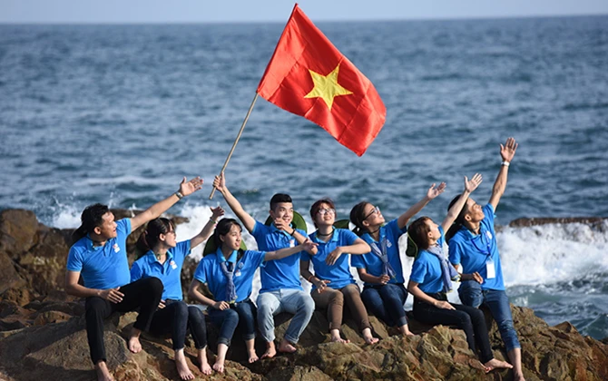 69 năm truyền thống rực rỡ của học sinh, sinh viên và Hội Sinh viên Việt Nam ✨