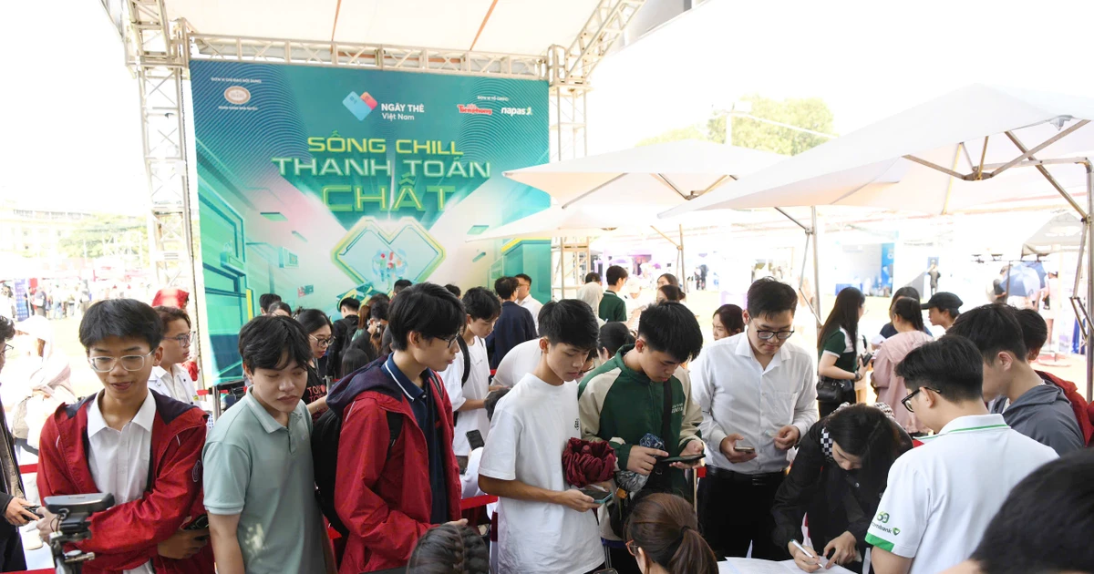 Voucher mưa như trút nước, gen Z ơi rủ nhau săn quà tại Ngày Thẻ Việt Nam 2024 - Sóng Festival nào!